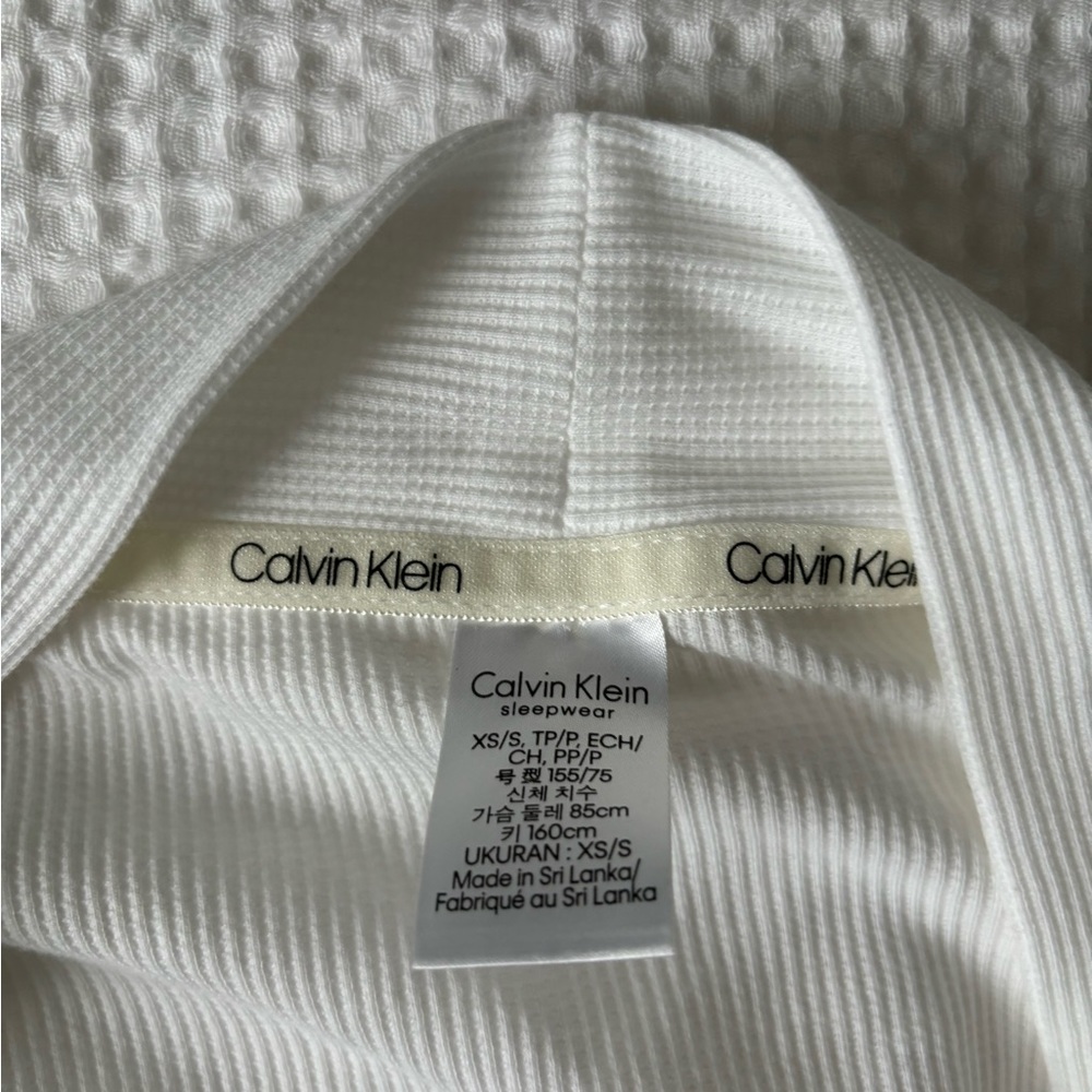 Calvin Klein Robe - Picture 3 of 3